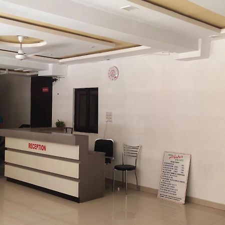 Amber Hotel Barmer Esterno foto